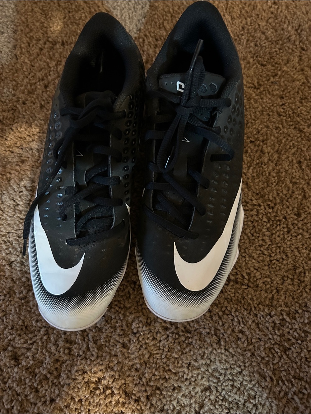 Nike Kids Black and White Low-Top Sneakers